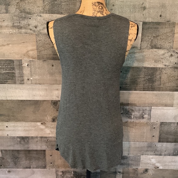 H.I.P. Tee - Picture 2 of 11